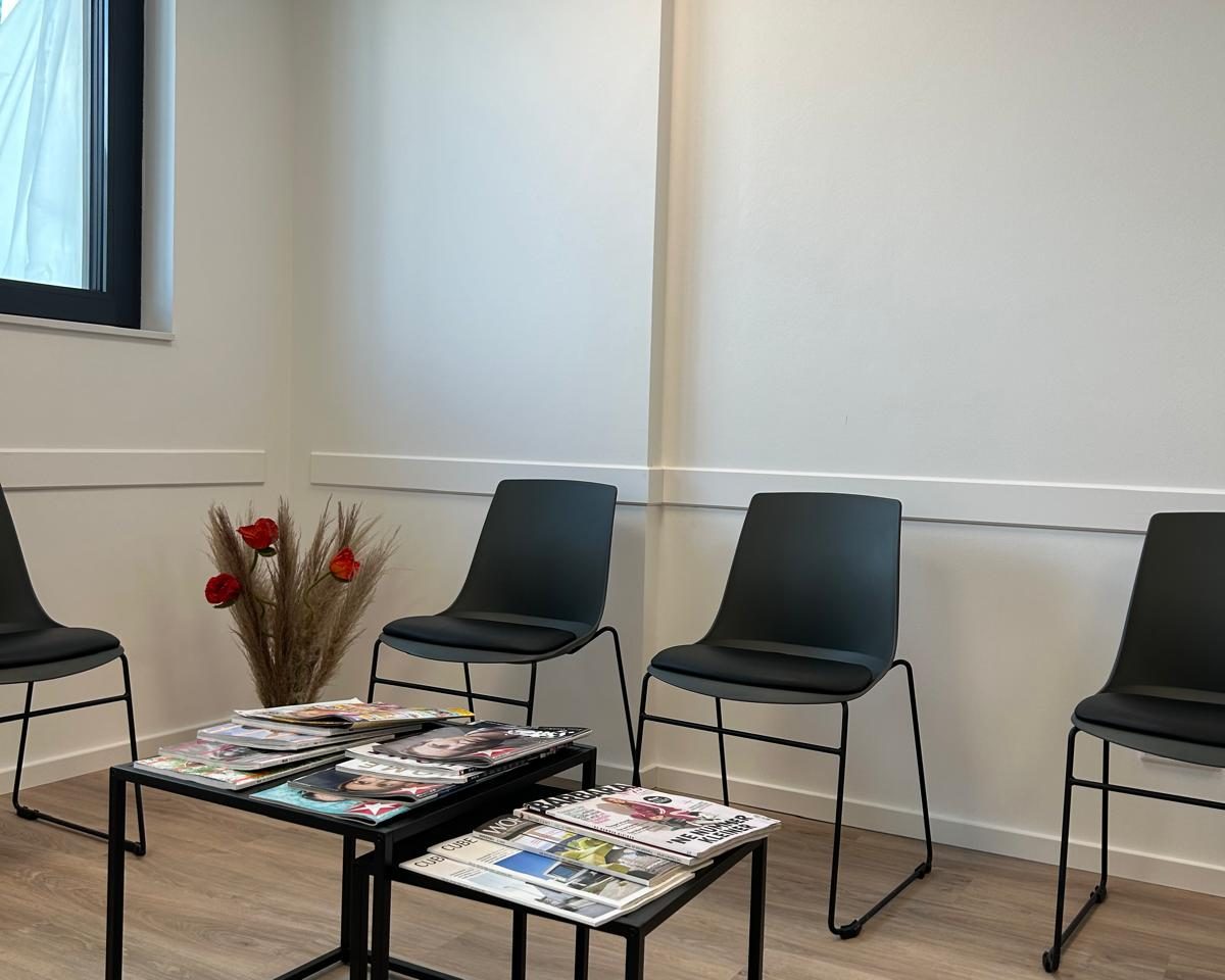 Praxis Flörsheim: Wartezimmer